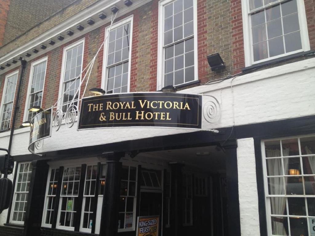 The Royal Victoria And Bull Hotel Dartford Bagian luar foto